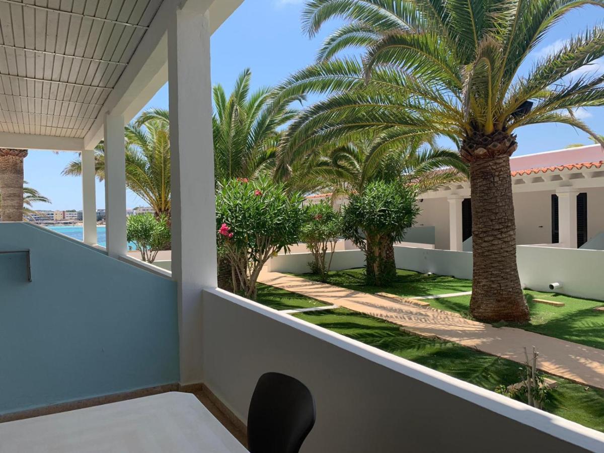 Hotel Roca Bella Es Pujols Εξωτερικό φωτογραφία