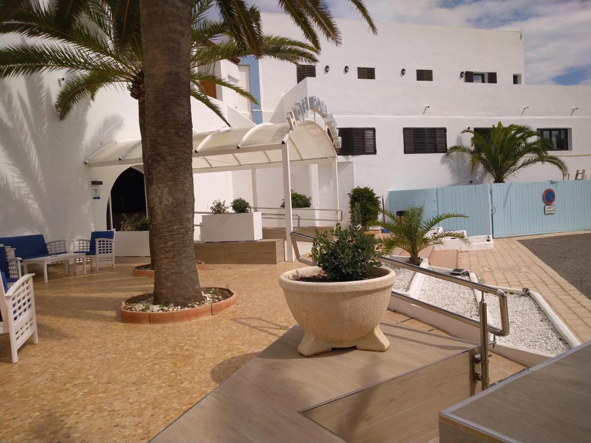 Hotel Roca Bella Es Pujols Εξωτερικό φωτογραφία