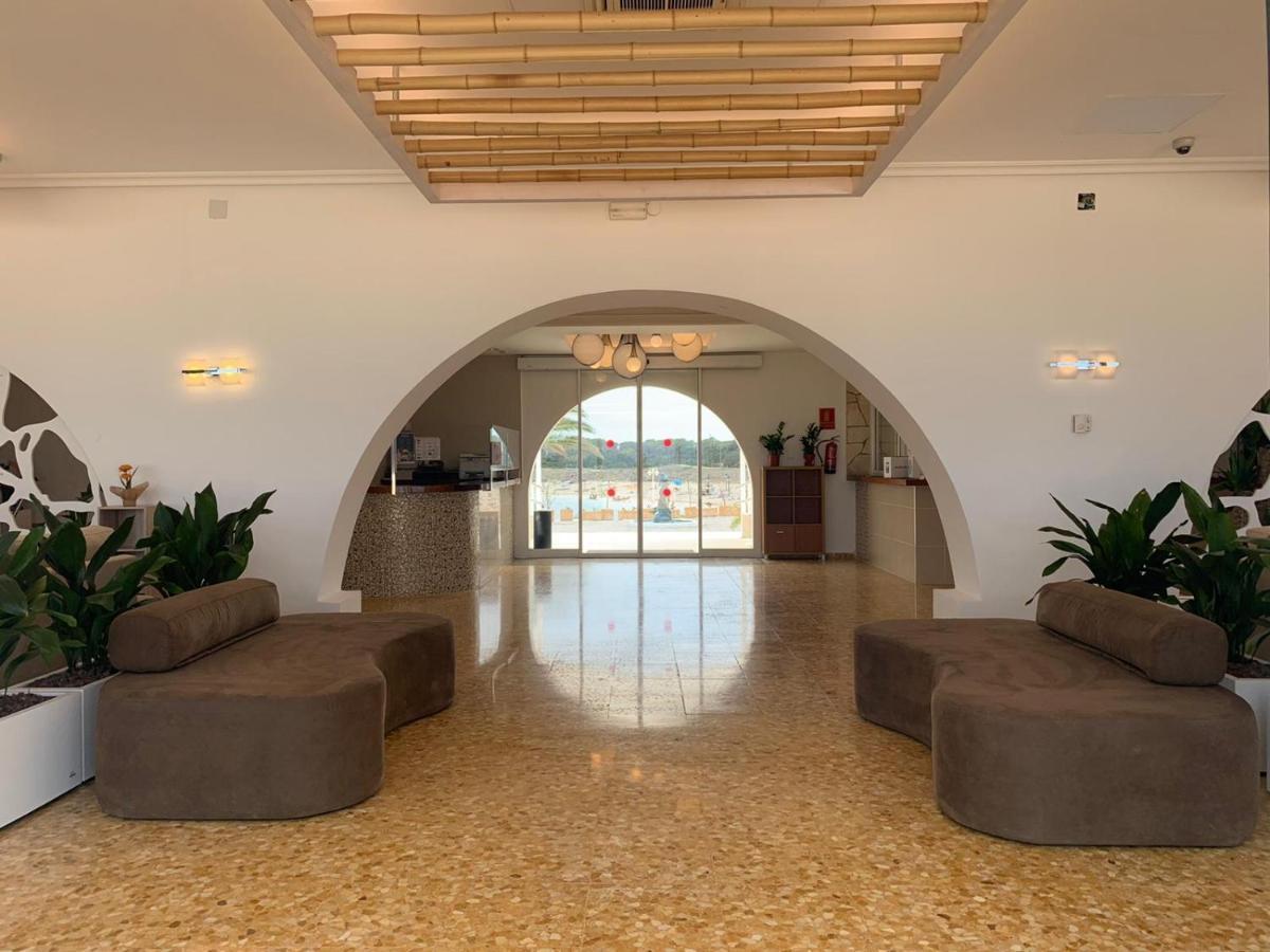 Hotel Roca Bella Es Pujols Εξωτερικό φωτογραφία
