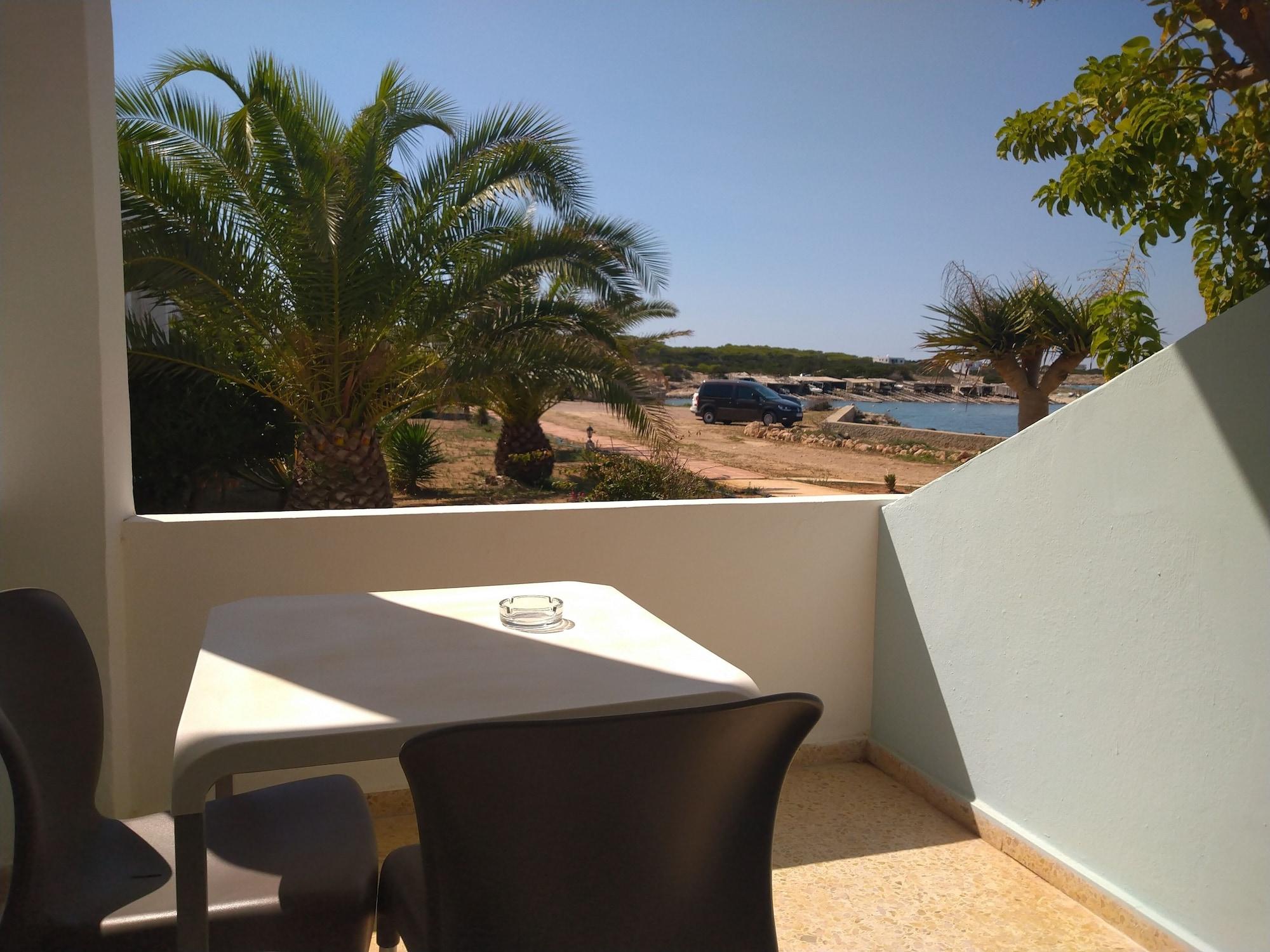 Hotel Roca Bella Es Pujols Εξωτερικό φωτογραφία