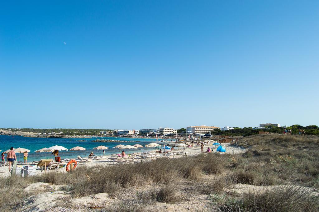 Hotel Roca Bella Es Pujols Εξωτερικό φωτογραφία