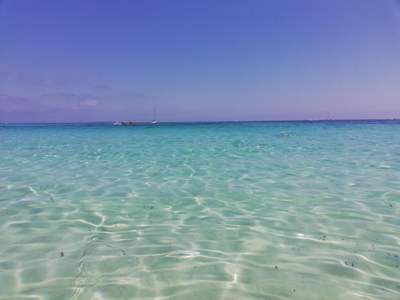Hotel Roca Bella Es Pujols Εξωτερικό φωτογραφία